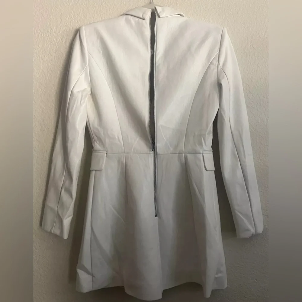 Alice and Olivia Faux Kyrie Tuxedo White Romper Jacket $495 New - Picture 6 of 11